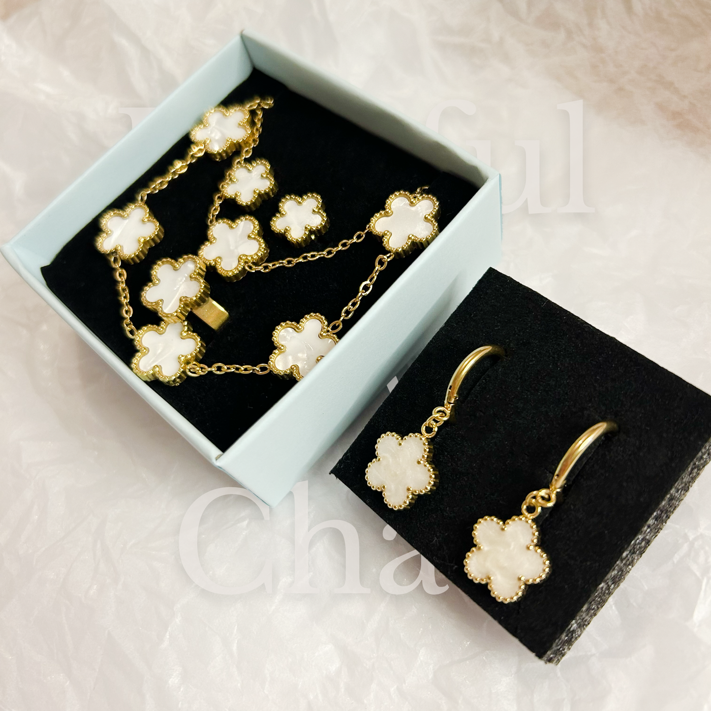 BLOOM DANGLE Ohrringe – Weiss