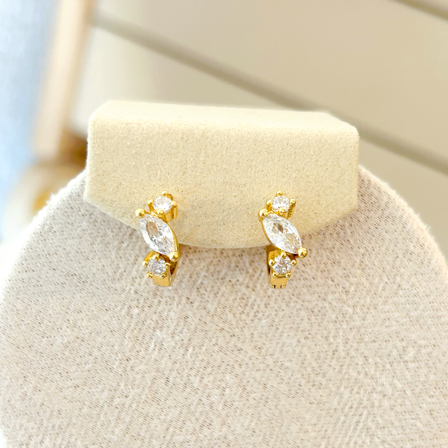 TRILOGY Ohrringe – Gold