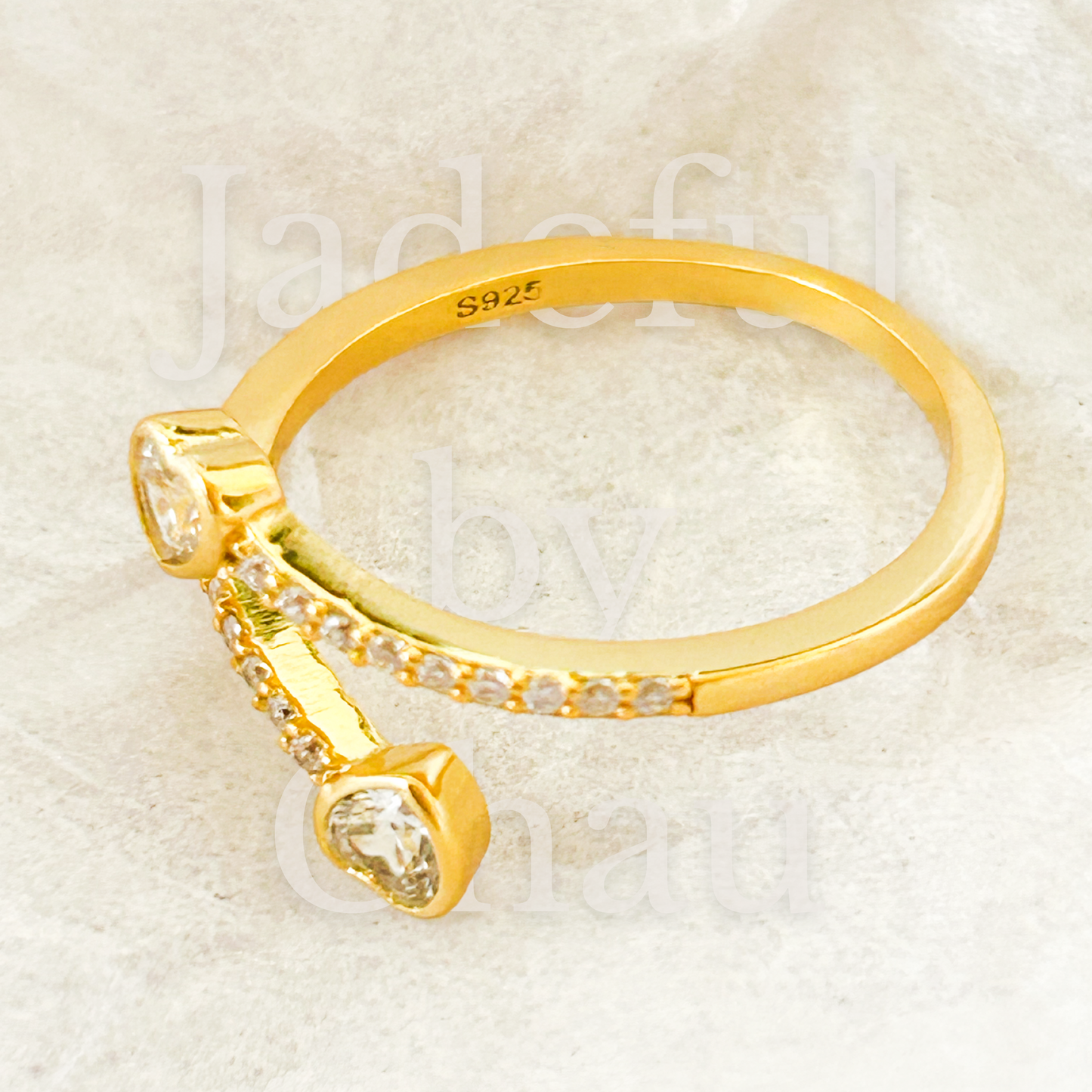 TWISTED LOVE Ring – Gold