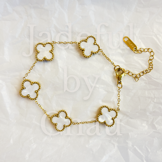 CLOVER Armkette – Perlmuttweiss