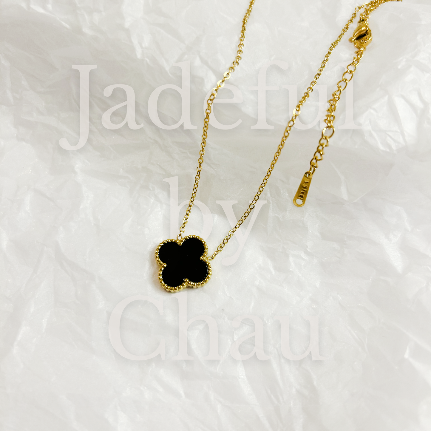 CLOVER Necklace – Black