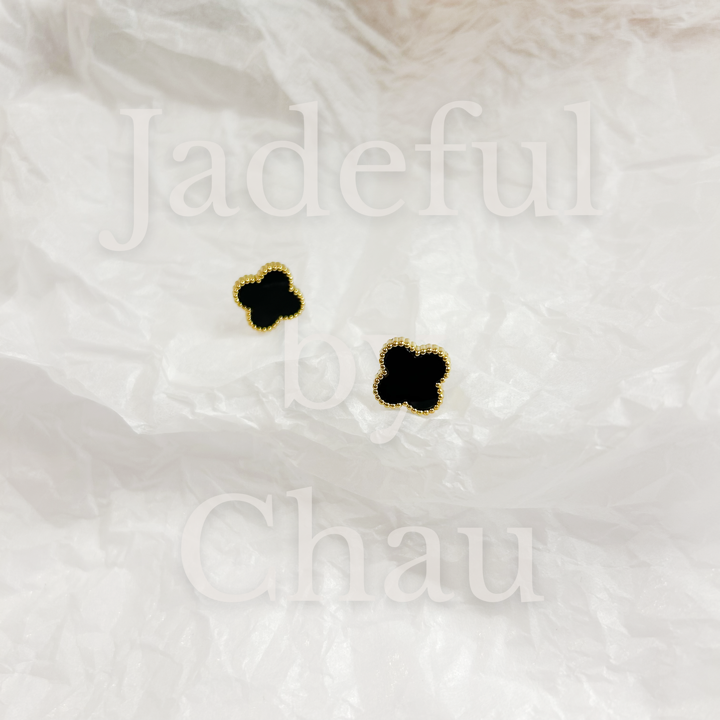 CLOVER stud earrings – Black