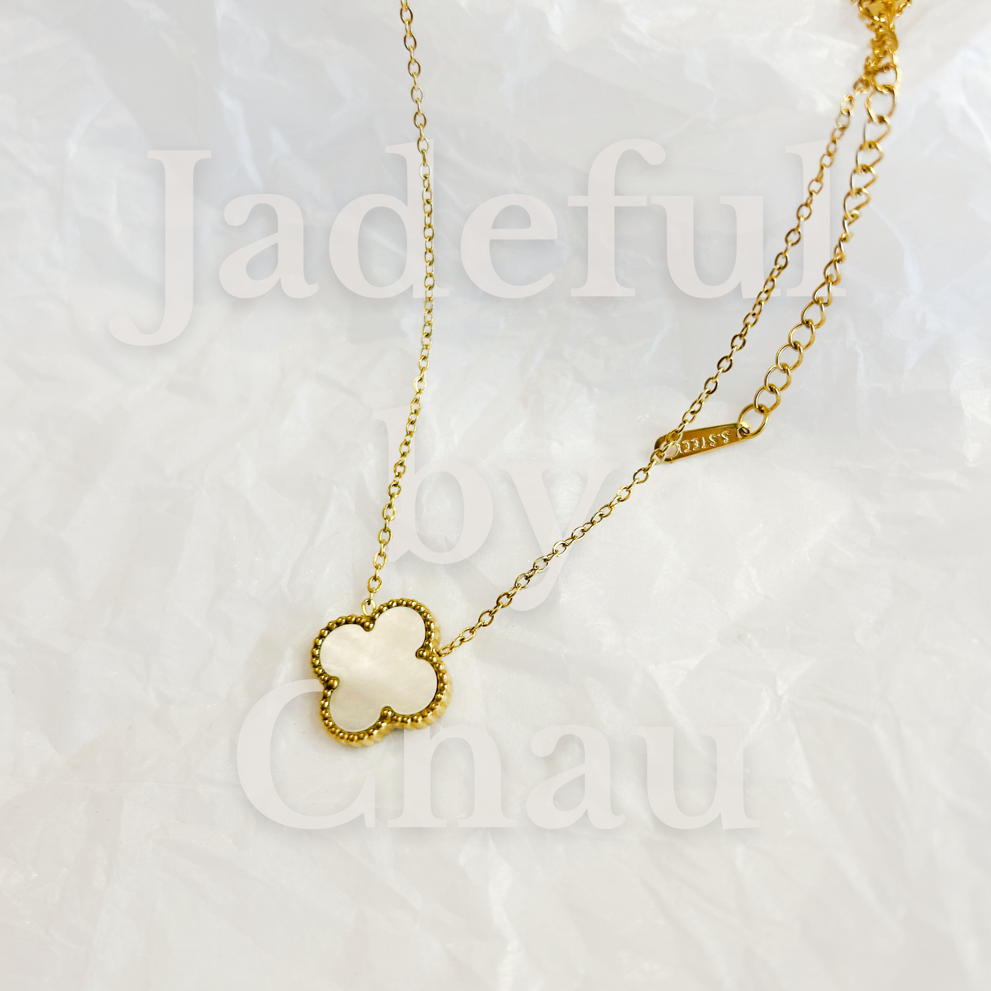 CLOVER Necklace – Mother-of-Pearl White