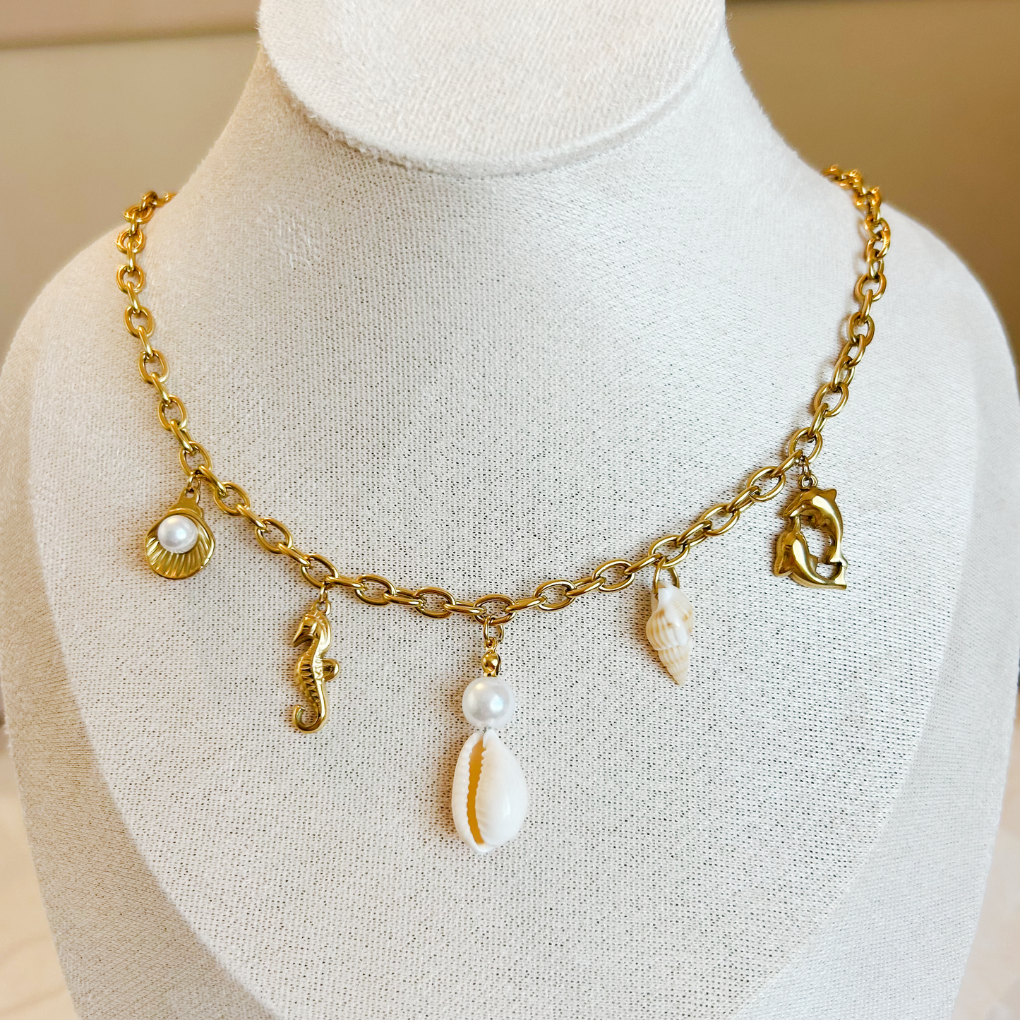 OCEAN TALE Charm Halskette – Gold