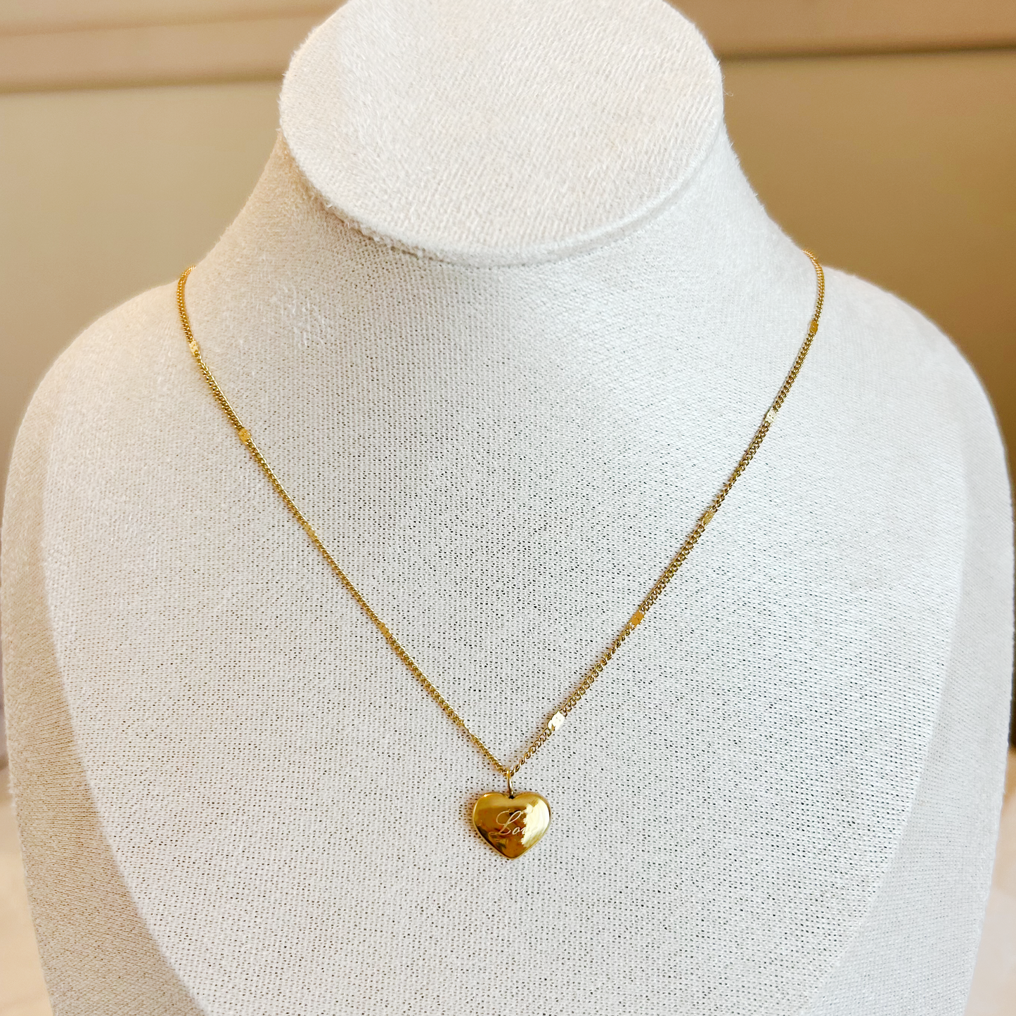 LOVE Necklace – Gold