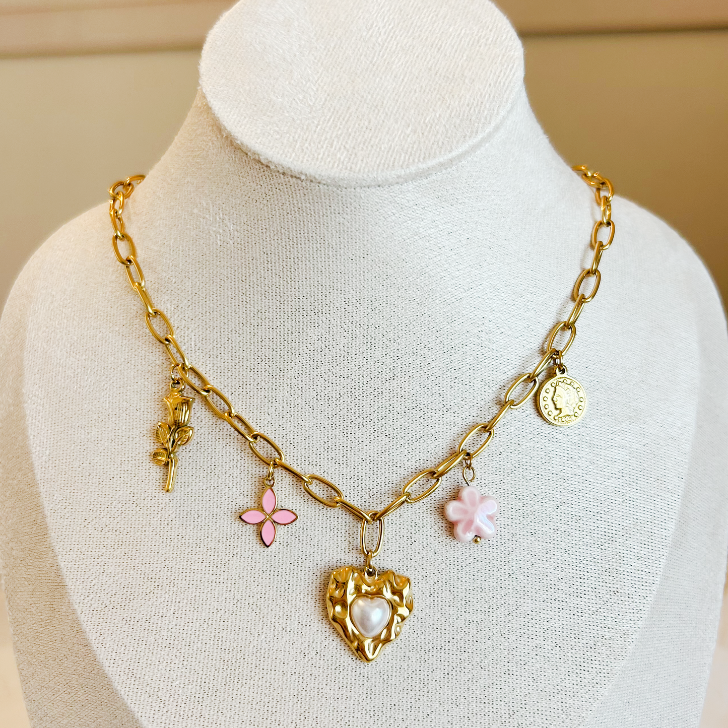 ROYAL GARDEN Charm Halskette – Gold