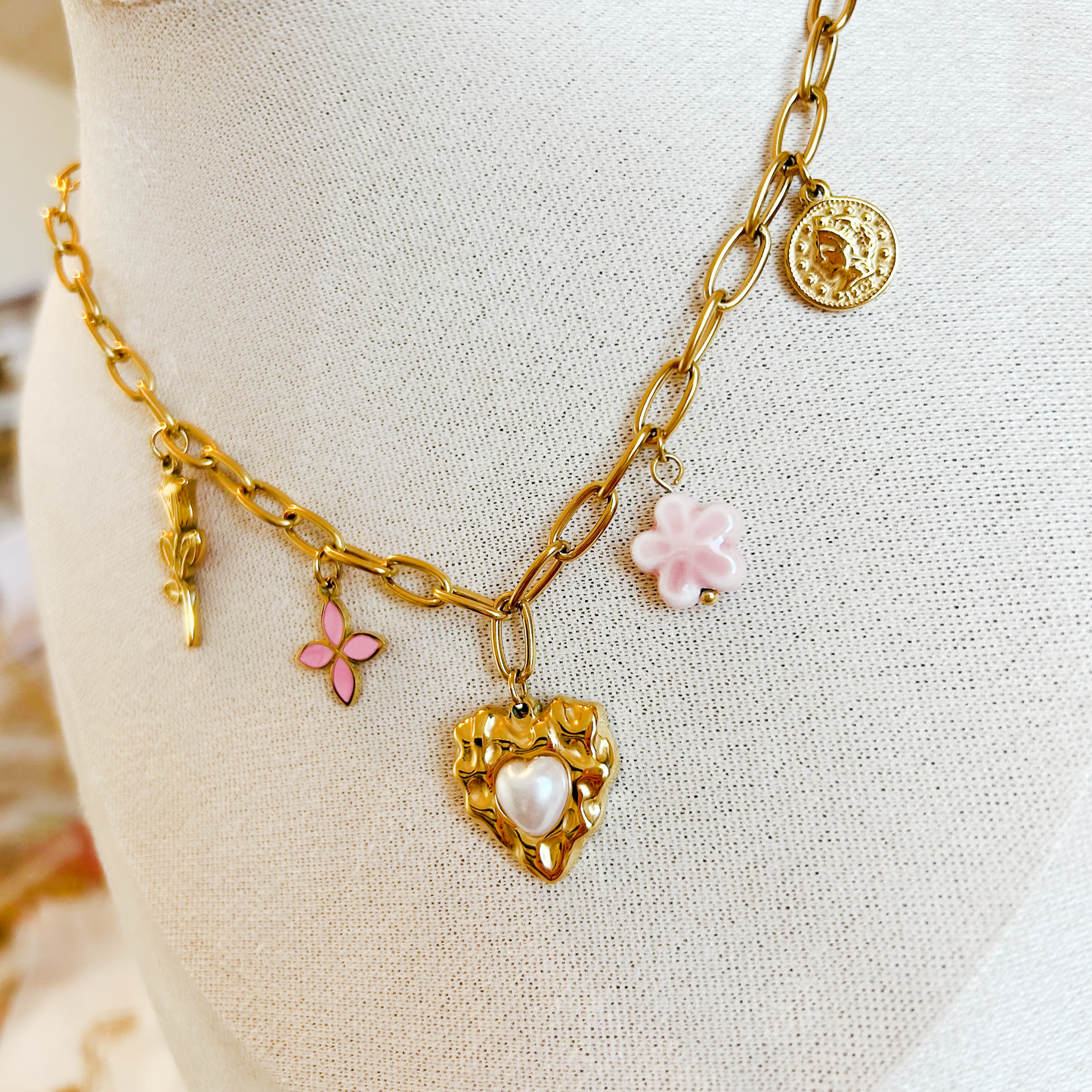 ROYAL GARDEN Charm Halskette – Gold