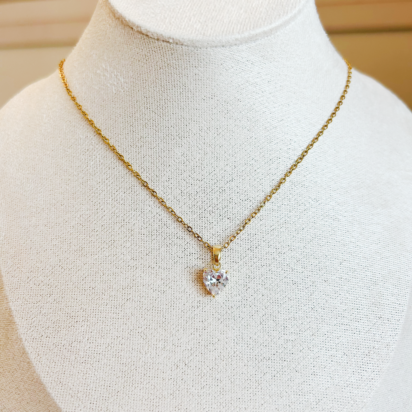 RADIANT HEART Necklace – Gold