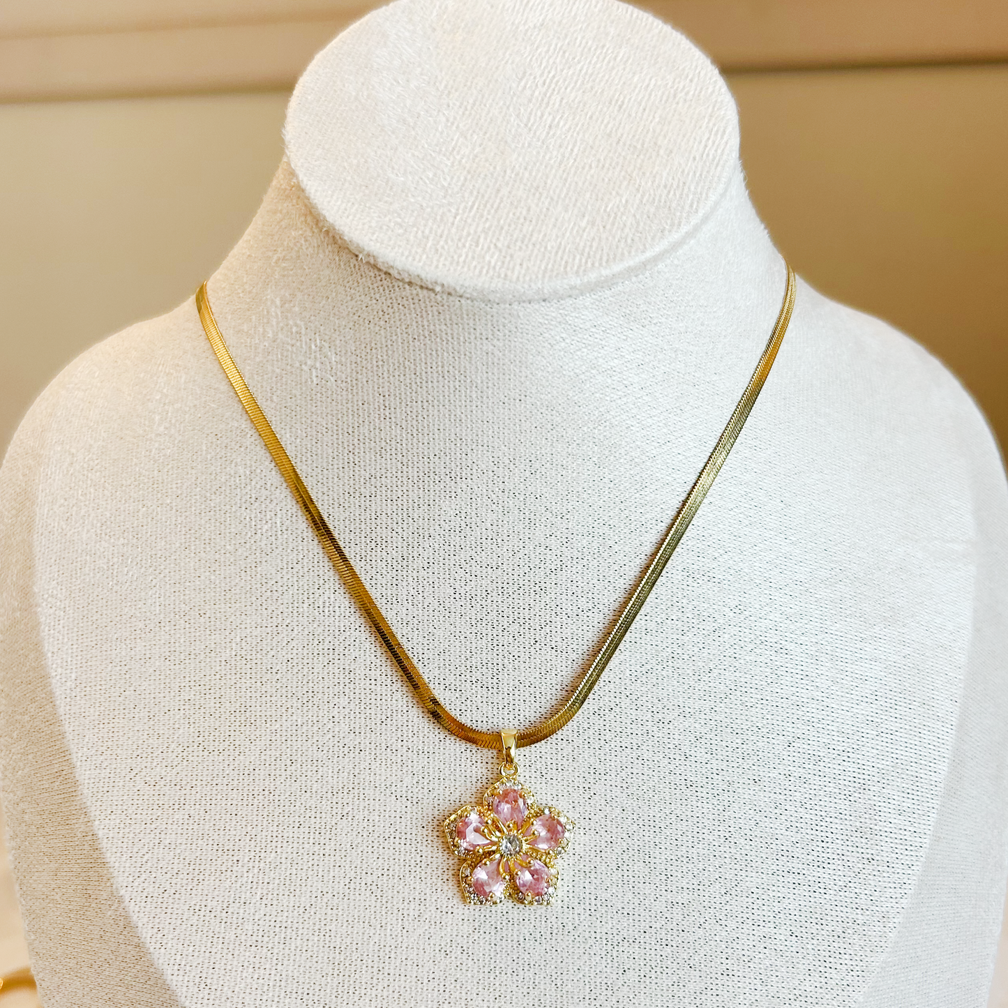 SAKURA Necklace – Gold 