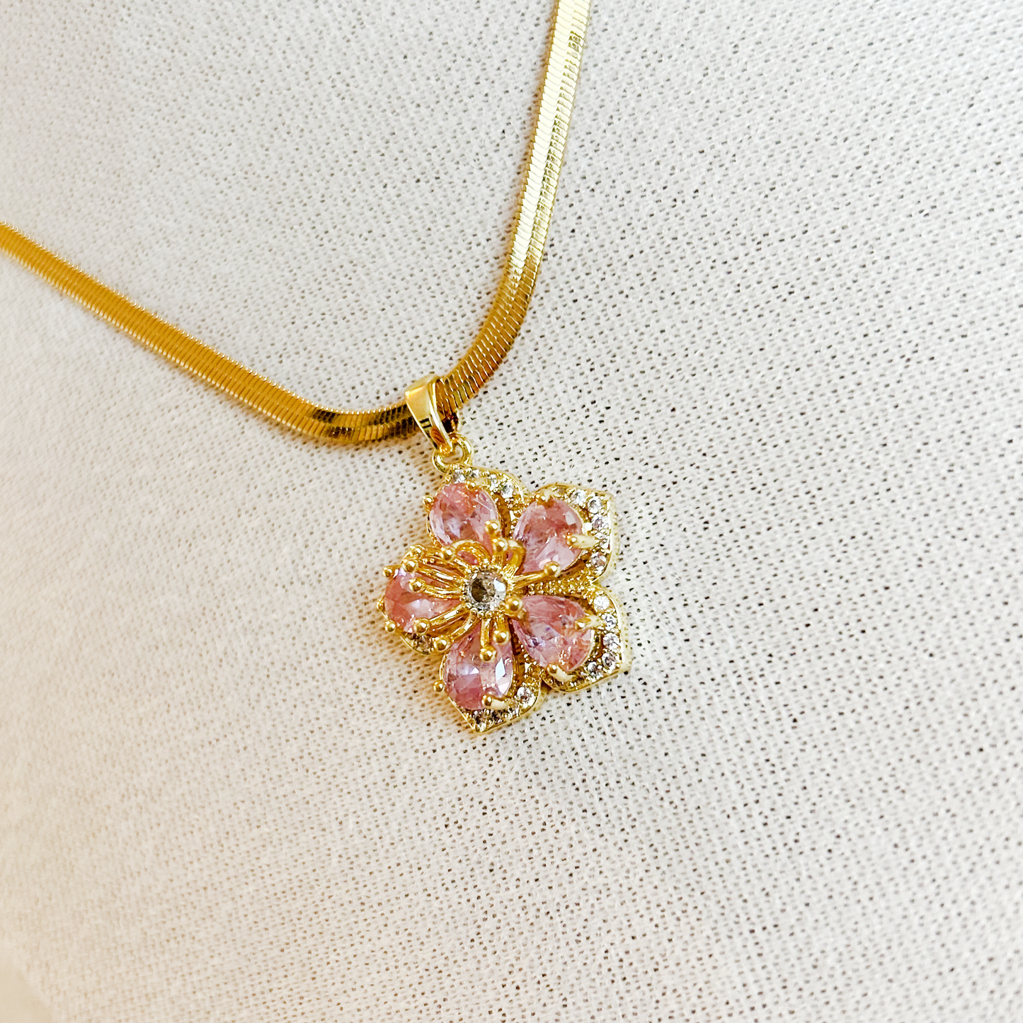 SAKURA Necklace – Gold 