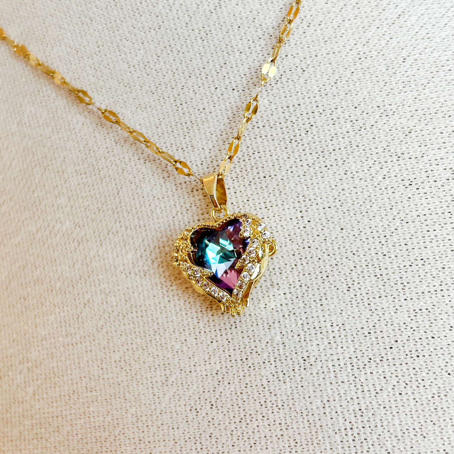 VIO AZURE Necklace – Gold