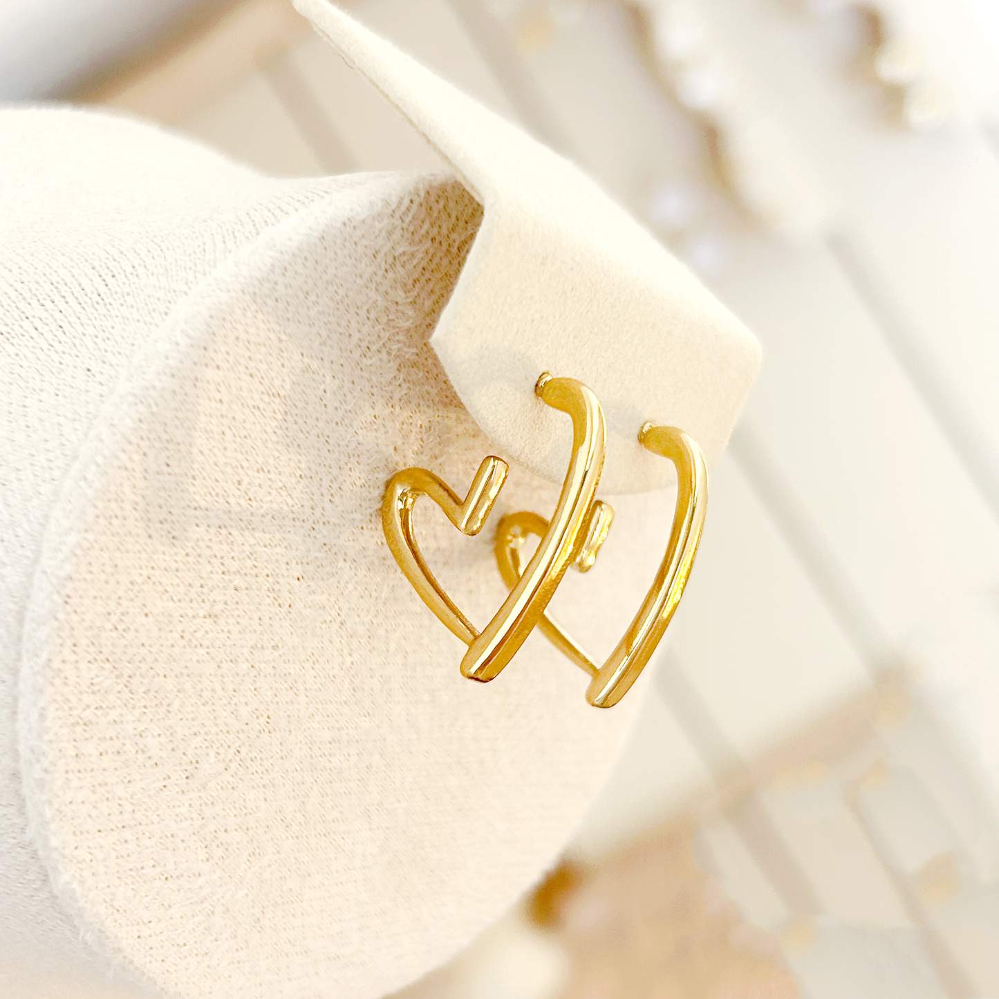 AMOUR Earrings – Gold 