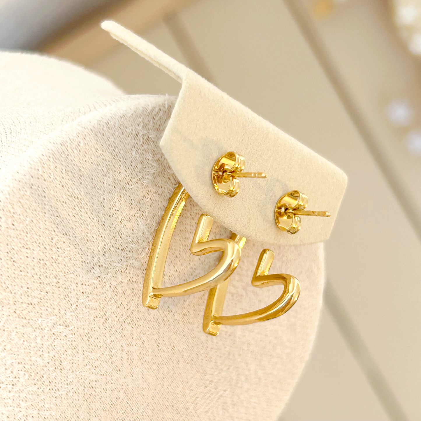 AMOUR Earrings – Gold 