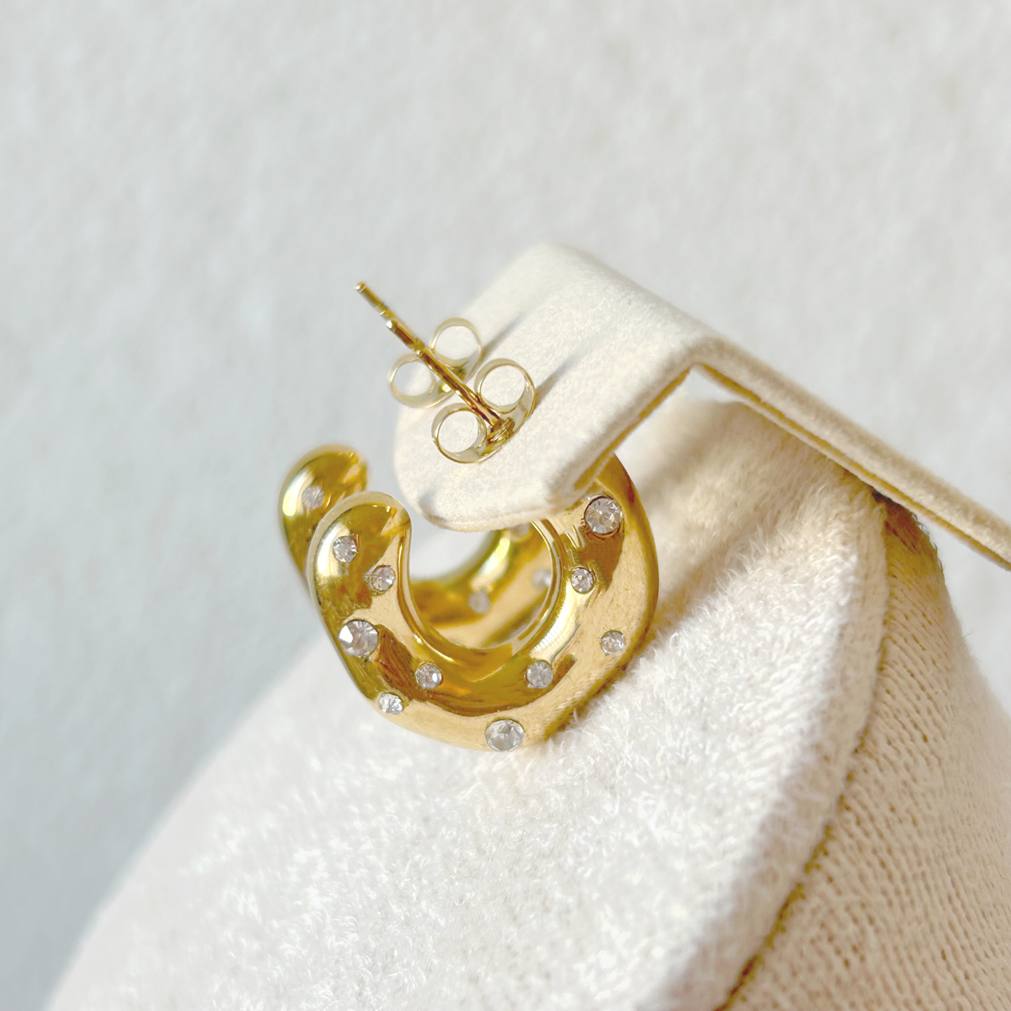 ABSTRACT DAZZLE earrings – gold 