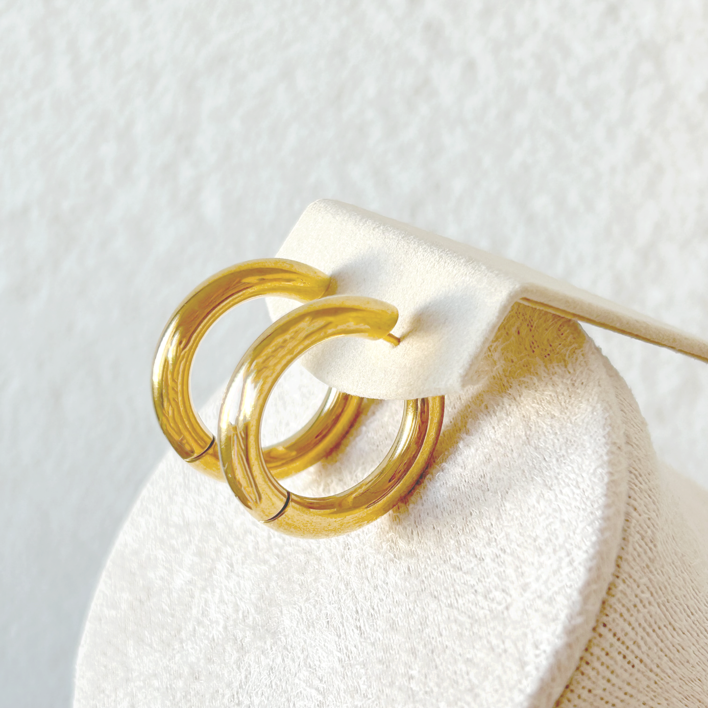 MINIMALIST Hoops – Gold