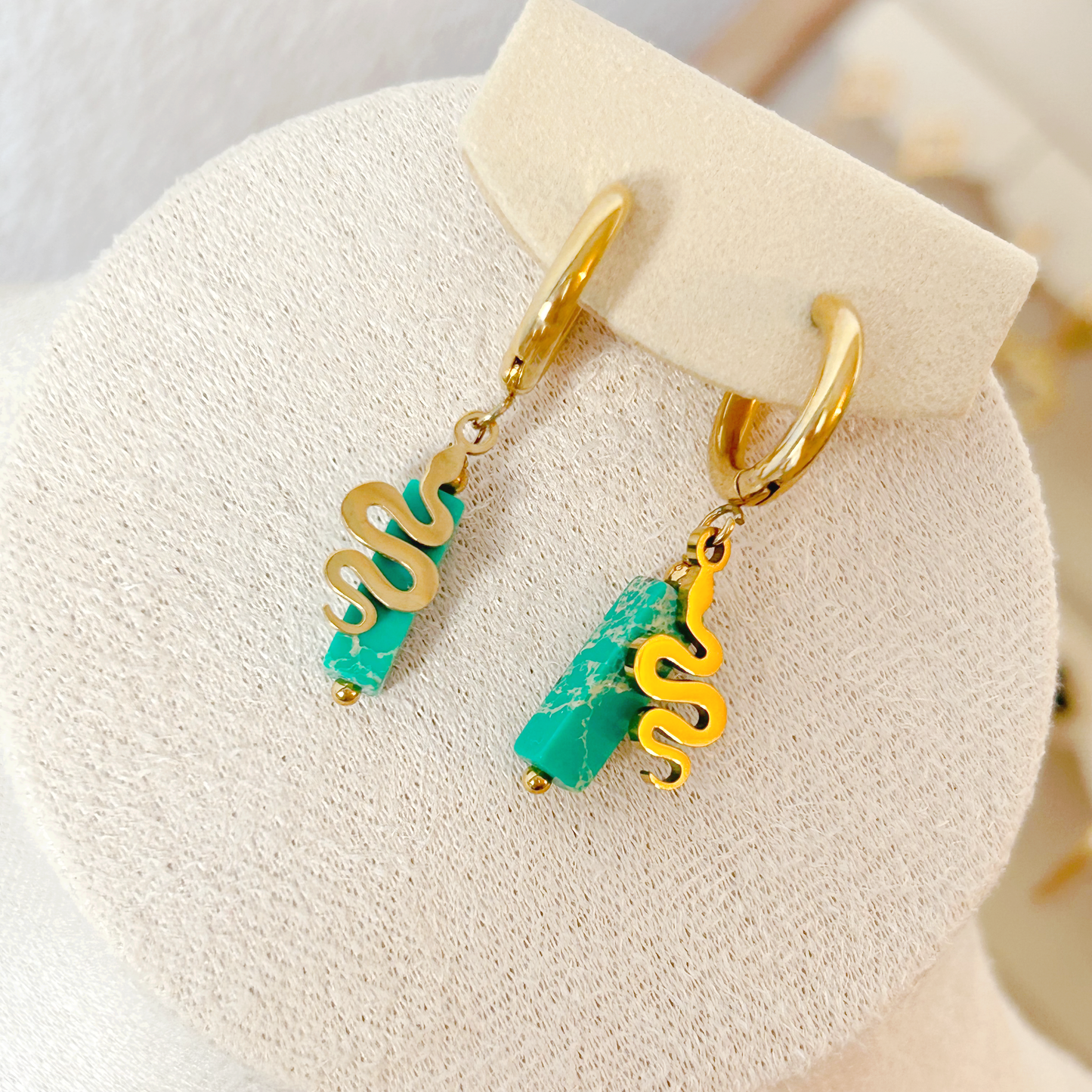 SNAKE Earrings – Gold