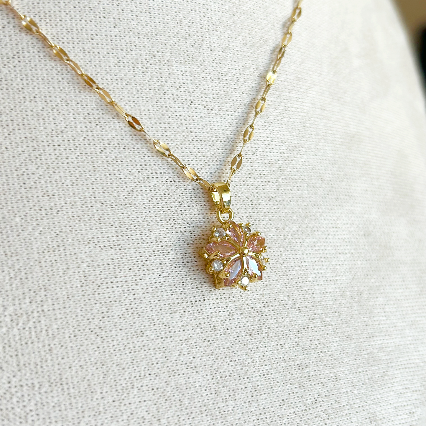 CHERRY BLOSSOM Necklace – Gold 