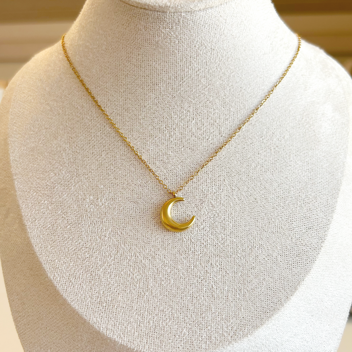 LUNA Necklace – Gold 