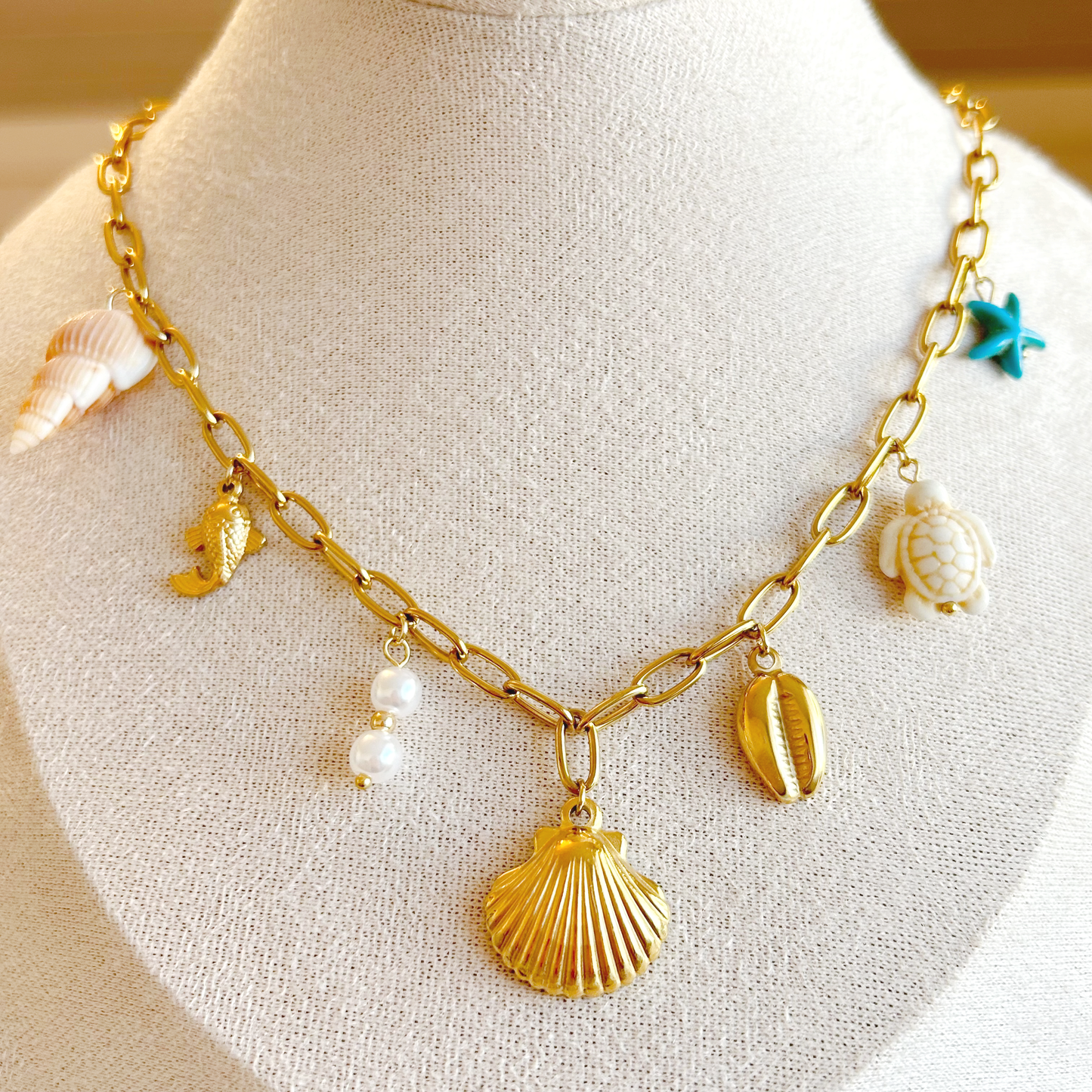 OCEAN TREASURES Charm Halskette – Gold