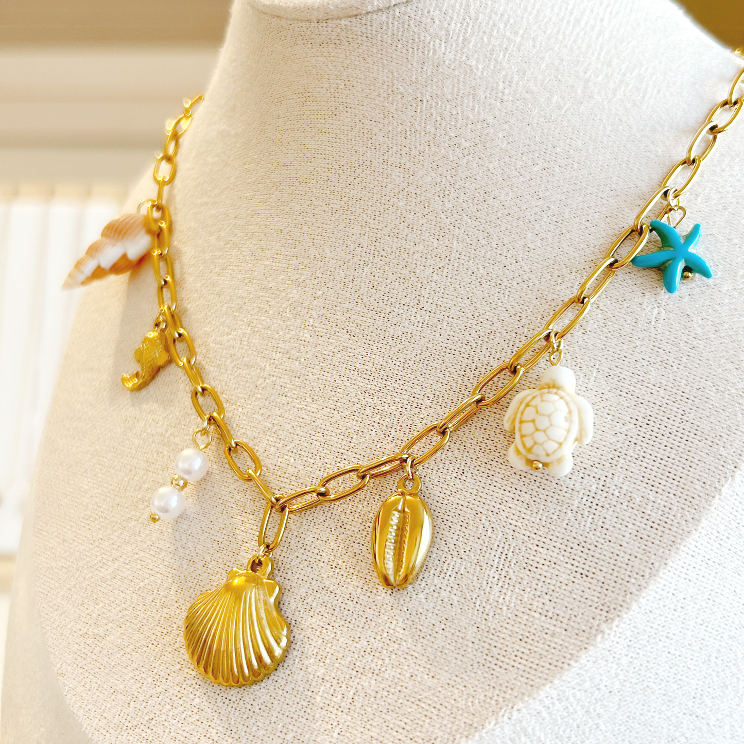 OCEAN TREASURES Charm Halskette – Gold