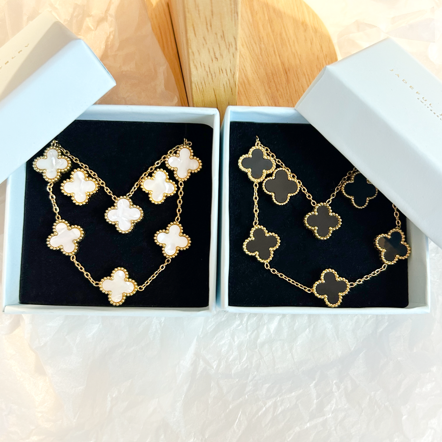 CLOVER jewelry set – mother-of-pearl white