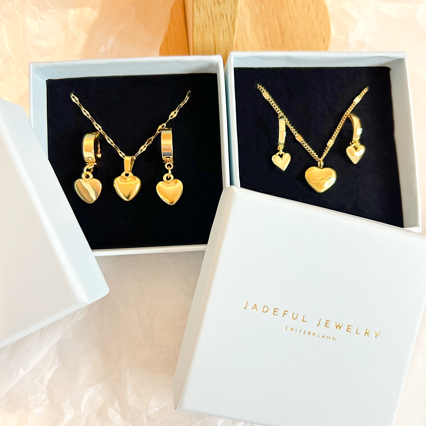 LOVE Jewelry Set – Gold