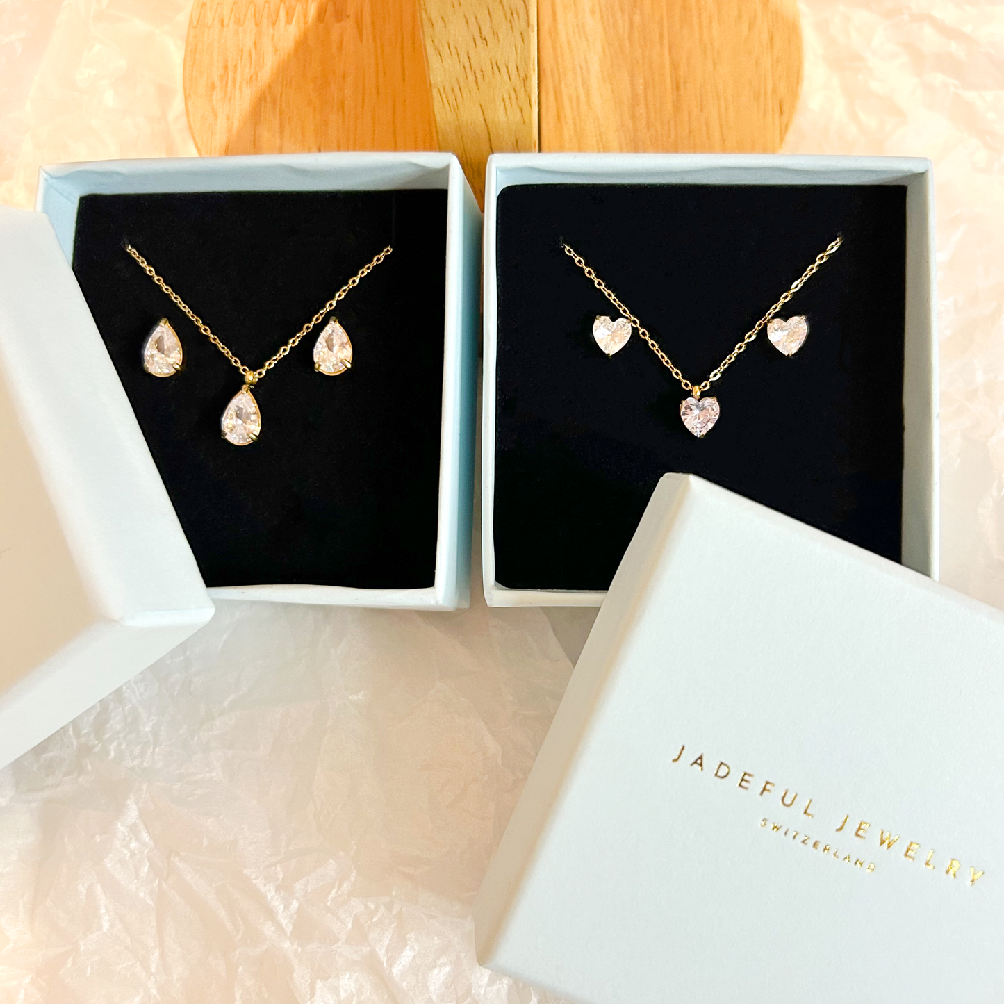 RADIANT HEART jewelry set – gold 