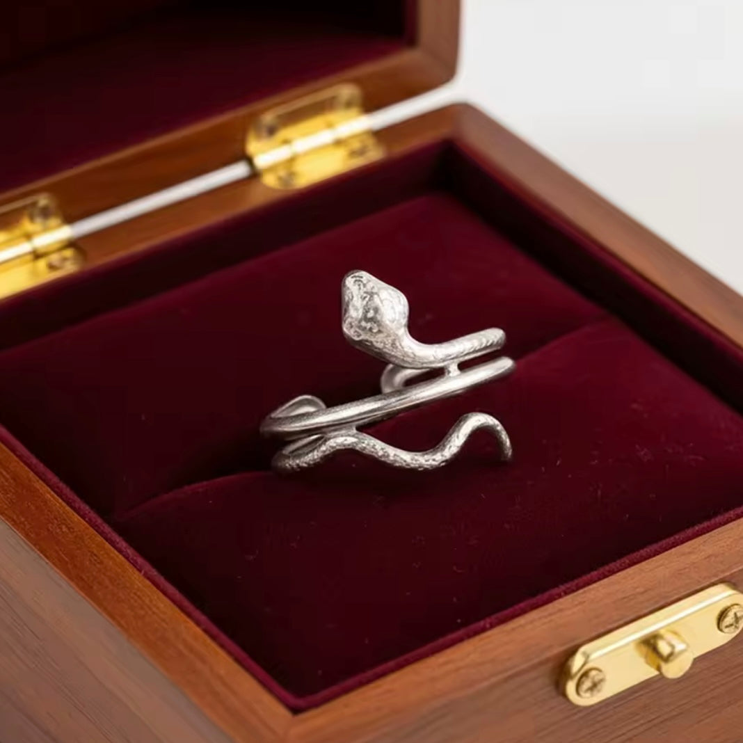 YIN SNAKE Ring – Silver
