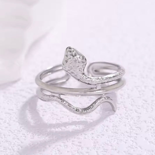 YIN SNAKE Ring – Silver